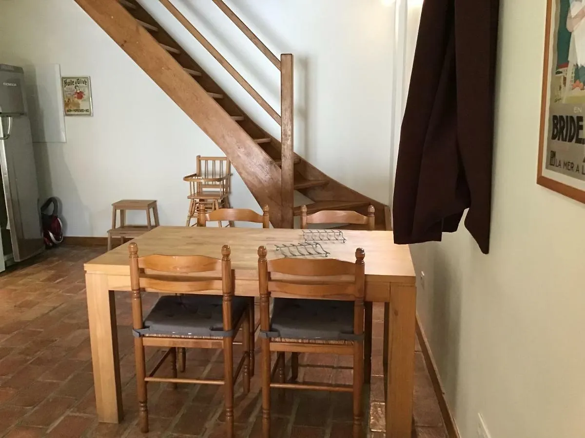 Maison De Vacances Sud Ardeche Berrias-et-Casteljau